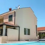 Ella * Zadar