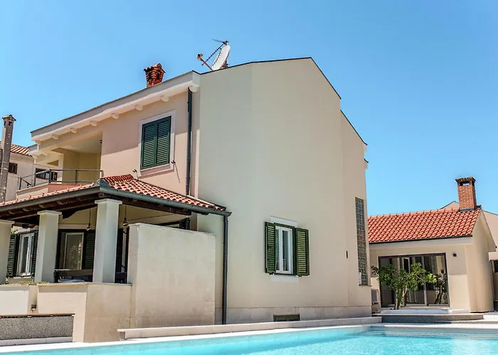 Ella * Zadar