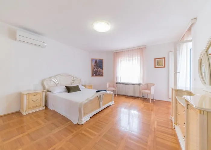 Ella Дом отдыха